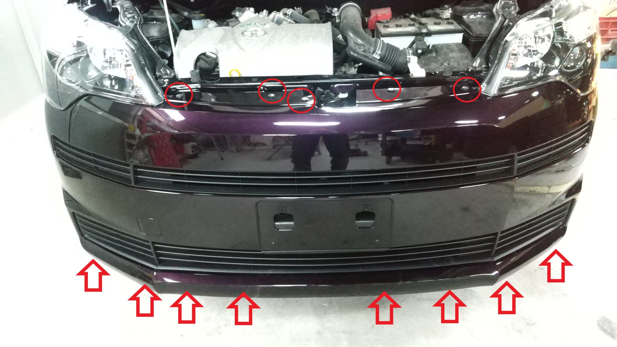 スペイドNSP141フロントバンパーの外し方・ばらし方法